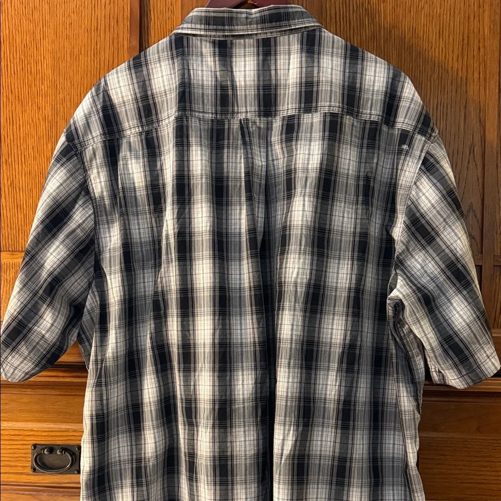 Dickies Casual Plaid Button Down Shirt Relaxed Fit Lightweight Short Sleeve - Picture 6 of 6